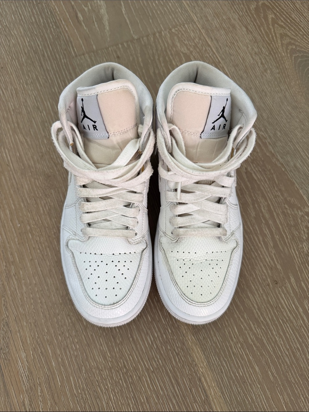 Nike Kids High-Top Sneakers in White